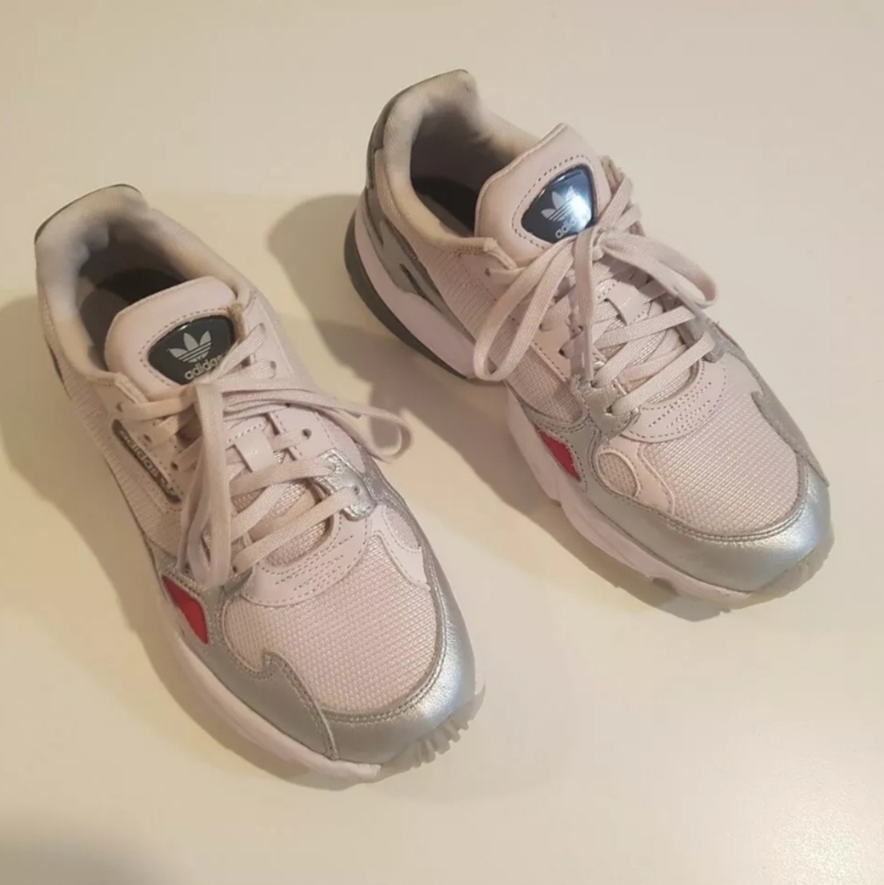 Adida Falcon